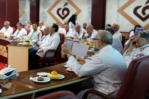 جلسه کمیته مورتالییتی مورخ 15 آبانماه سال جاری در مرکز قلب و عروق شهید رجایی: عکس شماره 2 / 11
